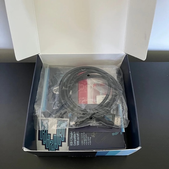 Vilros | Raspberry Pi 4 [Complete Kit] - Picture 2 of 8